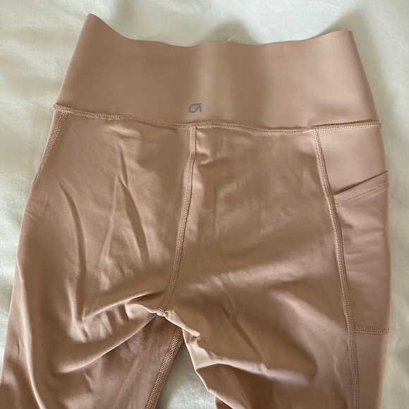 Women’s Yoga Pants - Picture 2 of 5